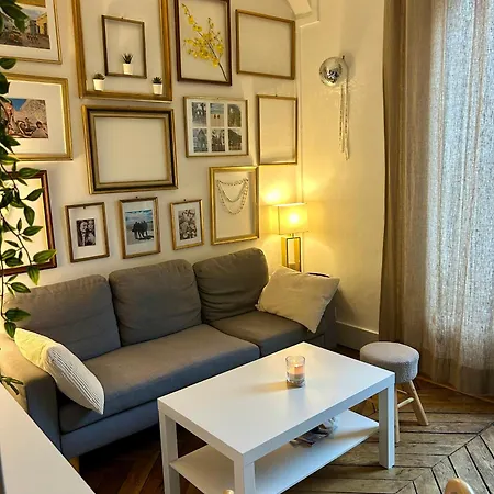 Typique Parisien Apartment *